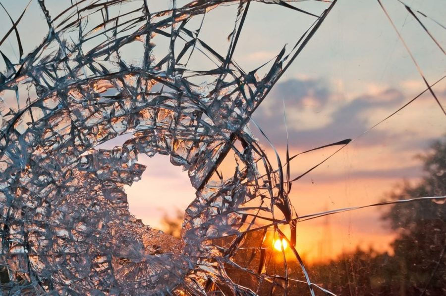 The 3 Most Common Types Of Broken Glass Injuries